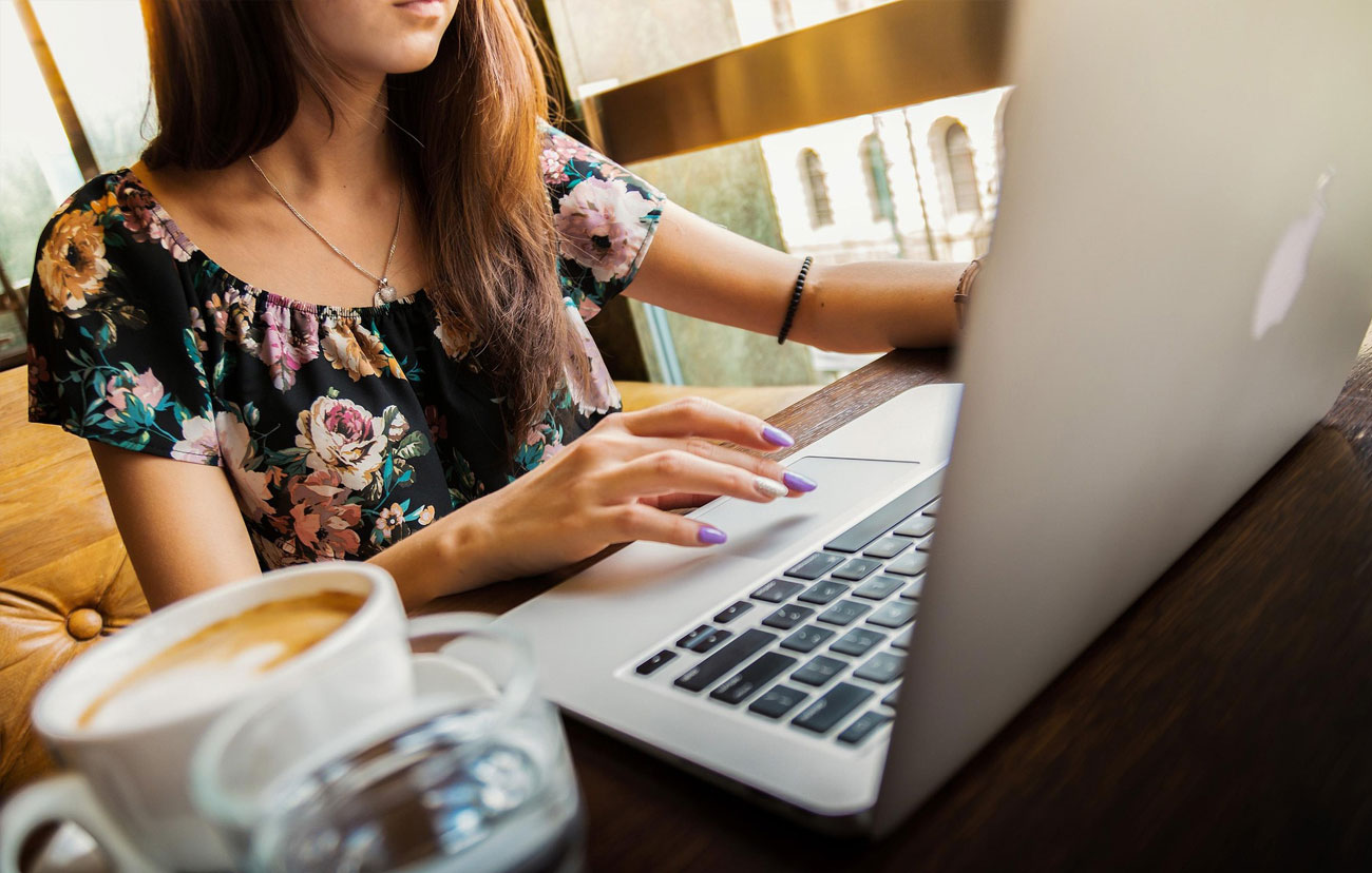 Minimalism: Living With Less, Living With Intention